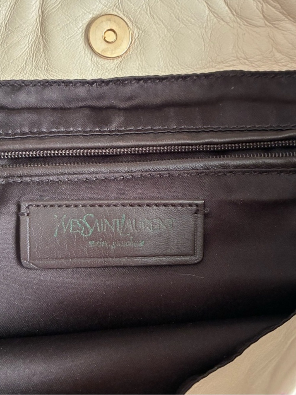 Yves Saint Laurent Beige Leather Shoulder Bag with Gold Ring-Link Handle - Picture 3 of 3